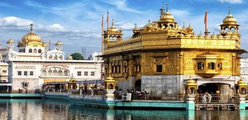 Golden Triangle tour with Amritsar and Kashmir